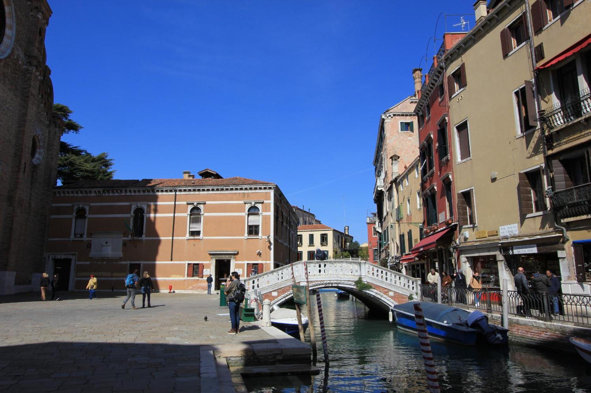 Ferienwohnung Frari Prestige Canal View Venedig Exterior foto